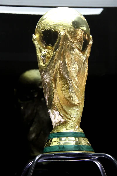 Sarajevo Bósnia Herzegovina Março 2014 Troféu Copa Mundo Fundo Preto — Fotografia de Stock