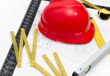 Kask ve inşaat çizimleri ve Binalar için Araçlar