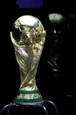 Saraybosna, Bosna-Hersek, Mart 2014 'te, Dünya Kupası Kupası' nın siyah Arkaplan Kupası, 1974 'te tanıtıldı. Malakit bazlı 18 karat altından yapılmış.. 