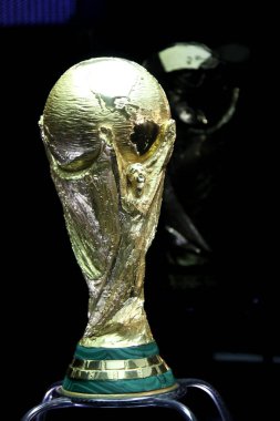 Saraybosna, Bosna-Hersek, Mart 2014 'te, Dünya Kupası Kupası' nın siyah Arkaplan Kupası, 1974 'te tanıtıldı. Malakit bazlı 18 karat altından yapılmış.. 