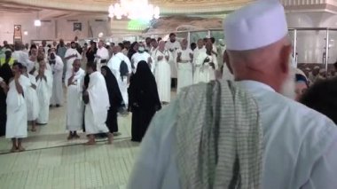 Mekke, Suudi Arabistan, Eylül 2016 - Umre veya Haram cami de hac Mekke gerçekleştirmek için toplanan dünyanın dört bir yanından gelen Müslüman Hacı.
