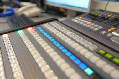 Tv yayıncılığı, video ve ses karıştırıcı ile çalışma