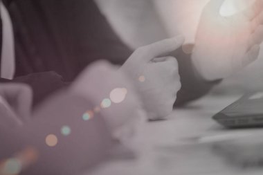 Girişim İşletmeleri Atölyesi Üzerinde Beyin Fırtınası Yapıyor