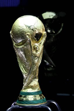 Saraybosna, Bosna-Hersek, Mart 2014 'te, Dünya Kupası Kupası' nın siyah Arkaplan Kupası, 1974 'te tanıtıldı. Malakit bazlı 18 karat altından yapılmış.. 