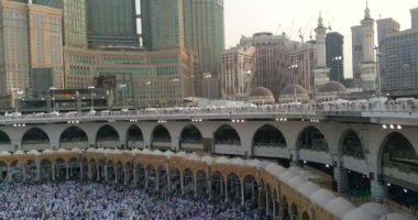 Mekke, Suudi Arabistan, Eylül 2016 - Umre veya Haram cami de hac Mekke gerçekleştirmek için toplanan dünyanın dört bir yanından gelen Müslüman Hacı.