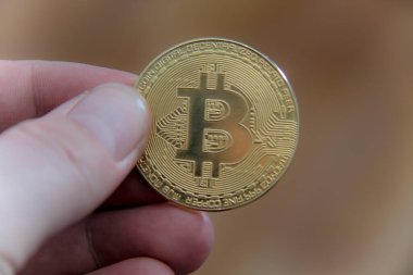 Bitcoin, Dijital Kripto Para - Bitcoin sembollü altın para