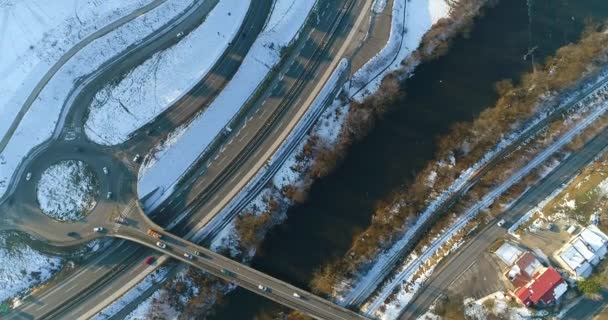 Χιονισμένος Αυτοκινητόδρομος Επιλεκτική Εστίαση — Αρχείο Βίντεο