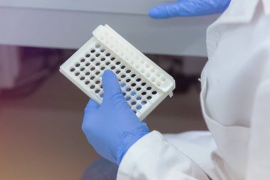 Coronavirus 'u kabul et. 2019-NCoV. Bilim adamları ya da doktorlar