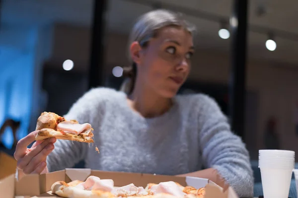 Beautiful Woman Eating Pizza Drinking Cola While Sitting Expres Restaurant — Stock Photo, Image