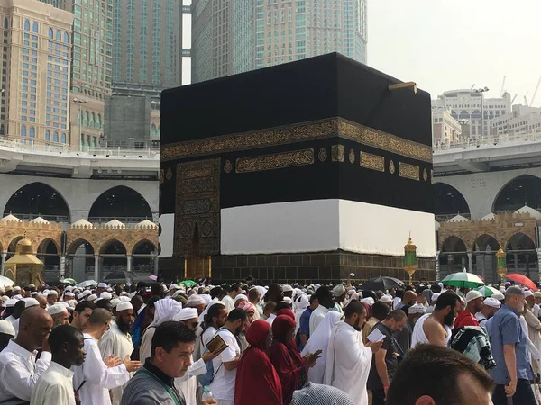 2019年8月 来自世界各地的穆斯林朝圣者聚集在沙特阿拉伯麦加圣地清真寺朝圣或朝圣 在朝圣或朝圣的日子 — 图库照片