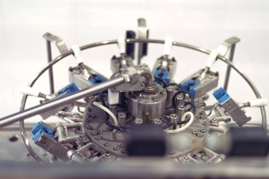 Fabrika veya bitki üretiminin içme suyu, endüstriyel içecekler, su arıtma tesisi, su arıtma ve teslimat işi, nüfus arasında temiz su eksikliğiyle mücadele