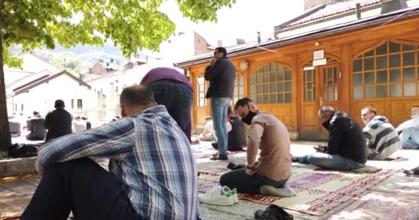 Piątek Ramadan Modlitwa Sarajewo Bośnia Hercegowina Maja 2020 Muzułmanie Biorą — Wideo stockowe