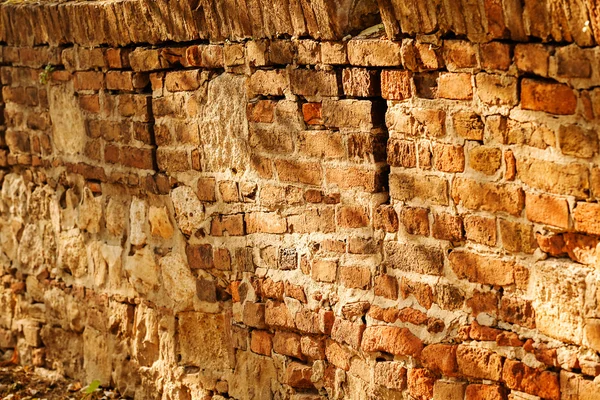kırmızı tuğla duvar