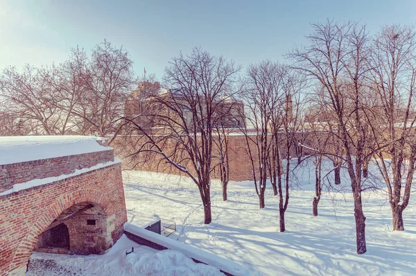 Nieve alrededor de la fortaleza — Foto de Stock