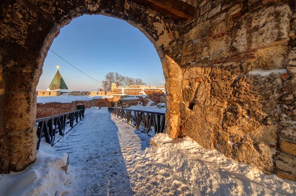 Vista desde la puerta en invierno —  Fotos de Stock