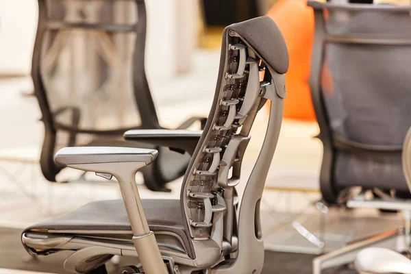 Stuhl für Arbeit — Stockfoto