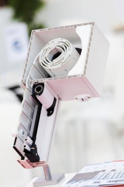 kavşak, not alan sığ derinliği güneşlikler için mekanizma bölümünü