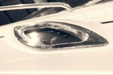 sürat teknesi, Not alan sığ derinliği farklı bölümlerini