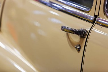 kapı kolları, kapı kilidi, not alan sığ derinliği ile ihtiyar