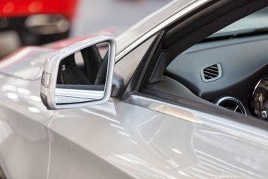 motorlu araçlar, not alan sığ derinliği üzerinde dikiz aynası