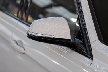 motorlu araçlar, not alan sığ derinliği üzerinde dikiz aynası