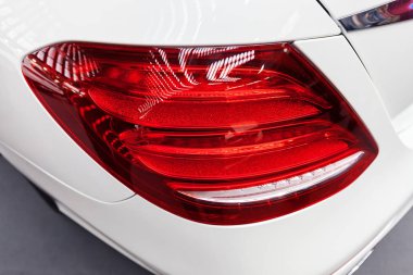 fren lambaları araçlarda, not alan sığ derinliği