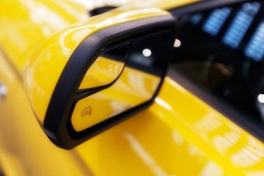 motorlu araçlar, not alan sığ derinliği üzerinde dikiz aynası