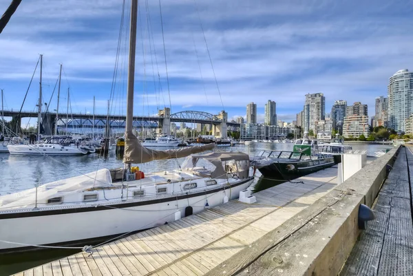 Vancouver - květen 06 2019: Centrum Vancouver Kanada. Pohled na centrum Vancouveru z přístavu — Stock fotografie