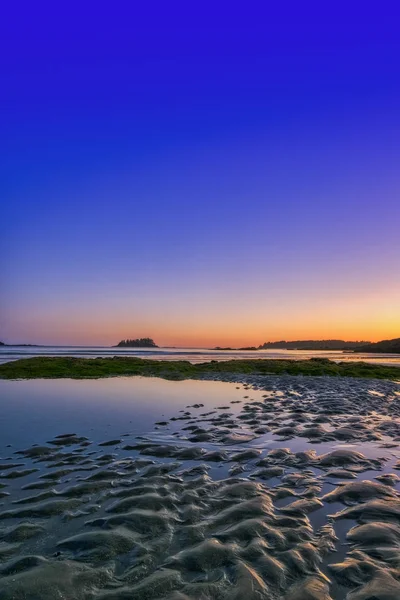 Sunset na Chestermanském pobřeží v Tofinu v Britské Kolumbii — Stock fotografie