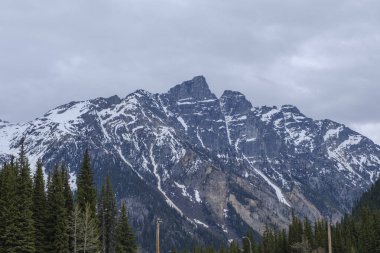 Dağ manzarası Banff ve Jasper Ulusal Parkları Alberta Kanada