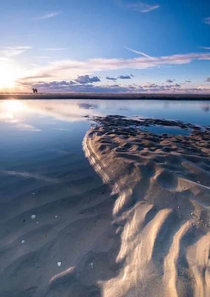 Tranquil colorful sunset over sea, viewed from the dutch coast. The Netherlands — 图库照片