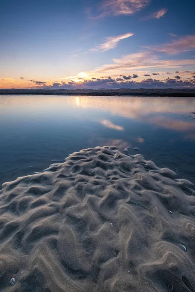 Tranquil colorful sunset over sea, viewed from the dutch coast. The Netherlands — 图库照片