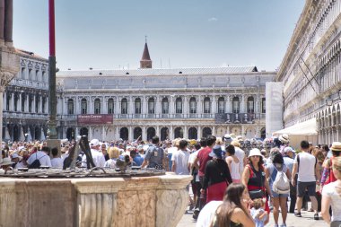 Venedik, İtalya - 30 Haziran 2017: Venedik 'teki tarihi binalar. İtalya Venedik 'te San Marco manzarası