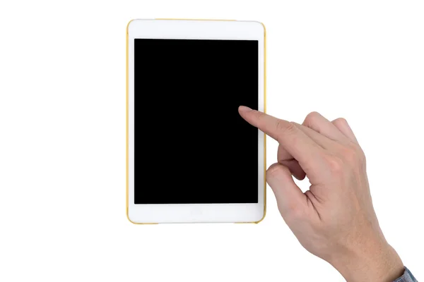 Main masculine avec une tablette blanche tactile gadget d'ordinateur avec écran noir vierge tactile isolé sur fond blanc . — Photo