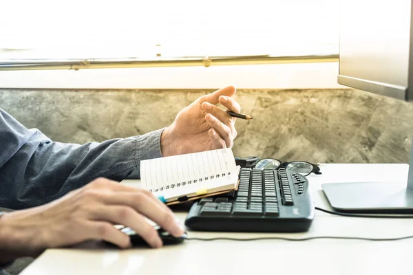 Close Male Hands Writing Some Data Notebook Desk — Stock Photo, Image