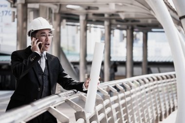 Danışman holding binanın planı mühendislik ve inşaat alanında destek ekibi çağırma İnşaat.