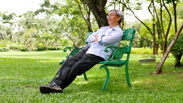 Happy Asian Man Sitting Bench Park — Stock Photo, Image