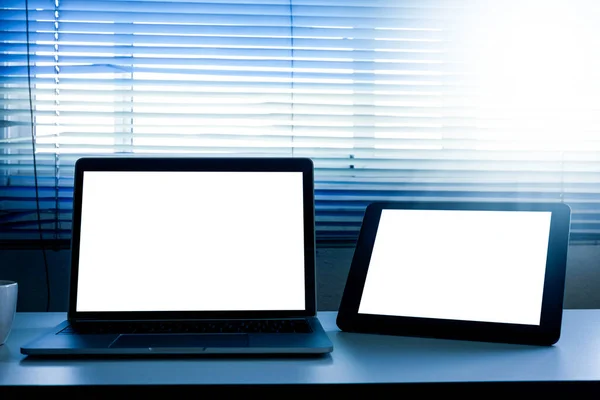 Blank Screen Laptop Tablet Computer Table — Stock Photo, Image