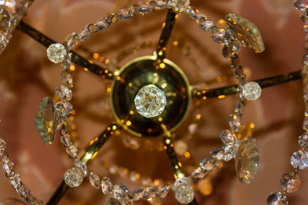 Diamante Scintillante Appeso Una Torcia — Foto Stock