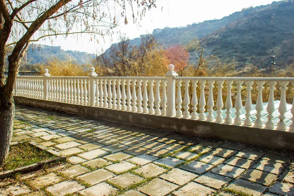 公園内の美しい歩道は — ストック写真