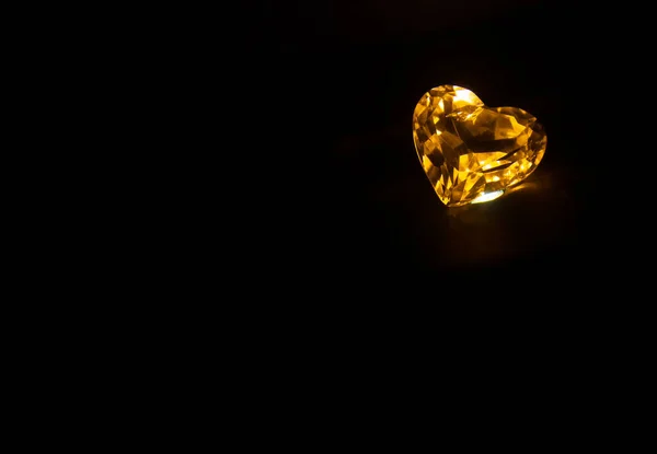 Διαμάντι Μαύρο Φόντο Διακόσμηση Καρδιά Διαμάντι Μαύρο Φόντο — Φωτογραφία Αρχείου