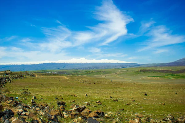 Paisaje Con Montañas Nubes Paisaje Montañoso Verano Paisaje Con Montañas —  Fotos de Stock