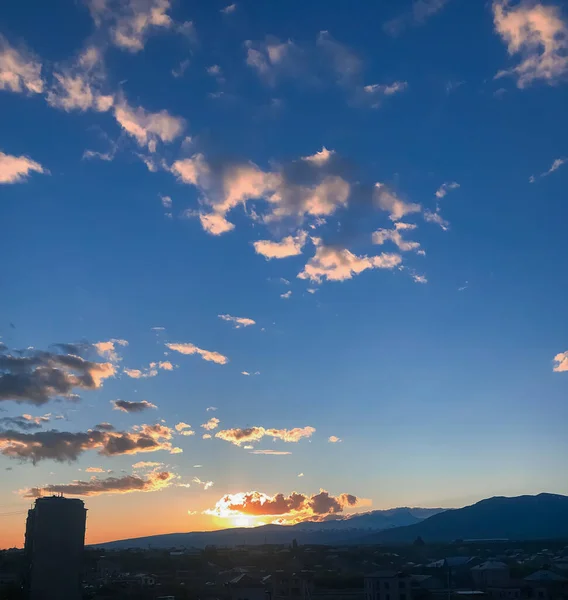 Malerischer Sonnenuntergang Sonnenuntergang Himmel Sonnenuntergang Über Den Bergen — Stockfoto