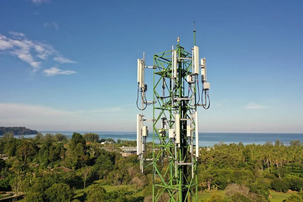 4G ve 5G telekomünikasyon kulesi