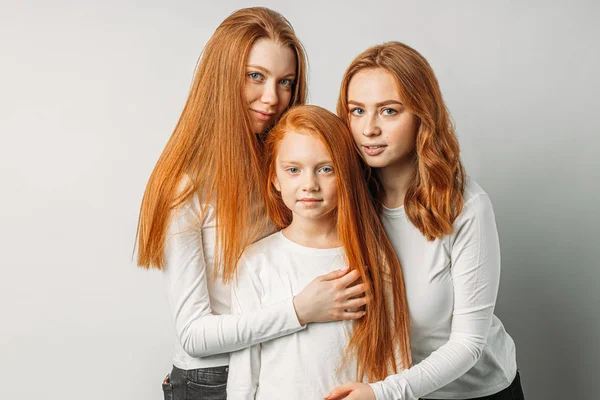 Extraordinary redhead people isolated in studio — Stockfoto