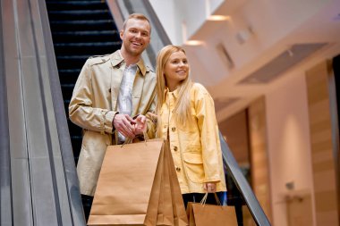 Kafkasyalı çiftin başarılı alışverişi