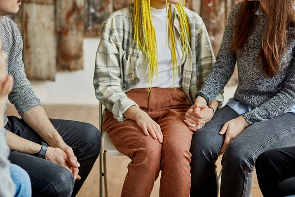 Cropped photo of unrecognizable addicts gathered in club of anonymous drug users — Stock Photo, Image