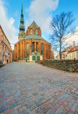 Riga, Letonya 'daki Aziz Peter kilisesi binası.