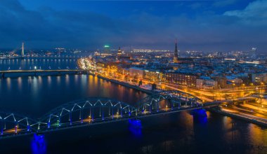 Letonya 'nın Riga şehrinin gökyüzü manzarası çok güzel.