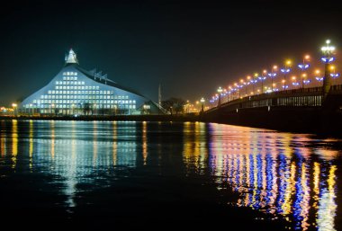 Letonya 'nın Riga şehrinin gökyüzü manzarası çok güzel.